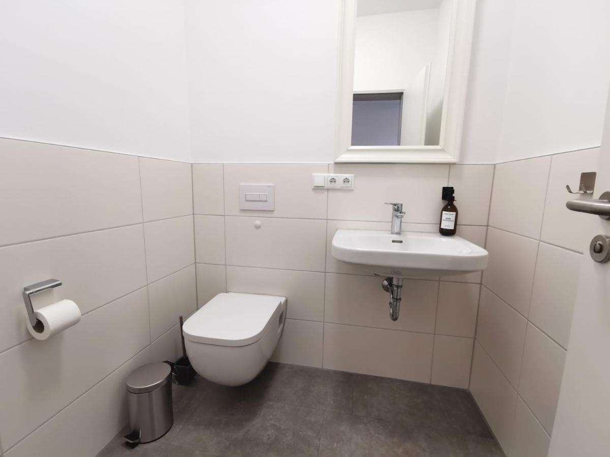 Bohnapartments - Town House Am Stadtpark - Gratis Parkplatz - Wlan エアフルト エクステリア 写真