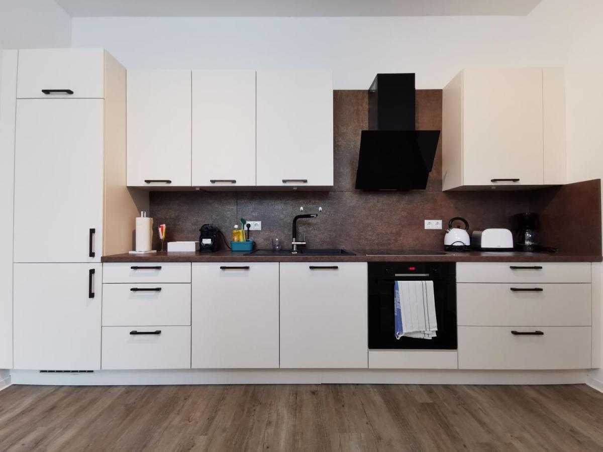 Bohnapartments - Town House Am Stadtpark - Gratis Parkplatz - Wlan エアフルト エクステリア 写真