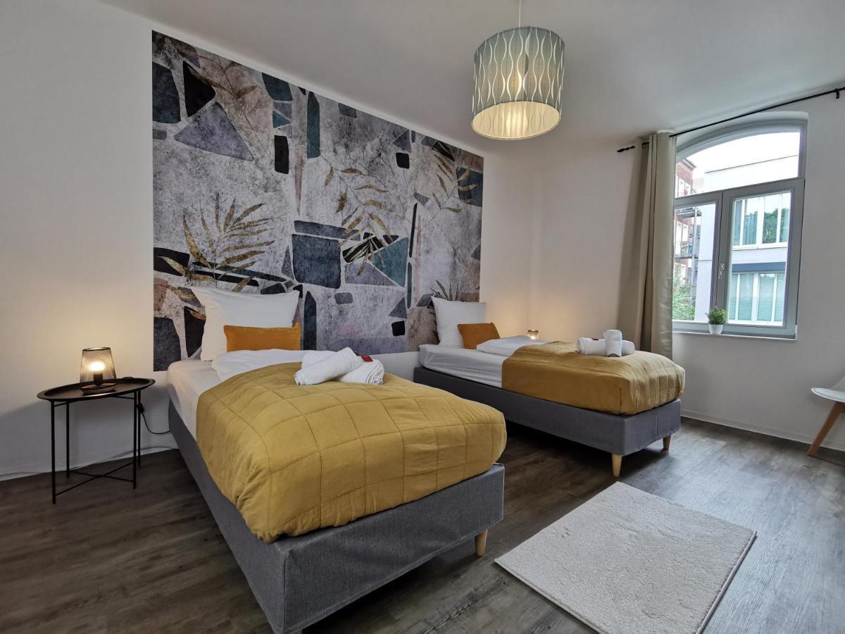Bohnapartments - Town House Am Stadtpark - Gratis Parkplatz - Wlan エアフルト エクステリア 写真
