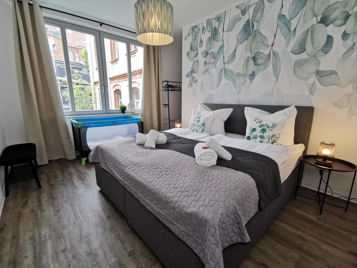 Bohnapartments - Town House Am Stadtpark - Gratis Parkplatz - Wlan エアフルト エクステリア 写真